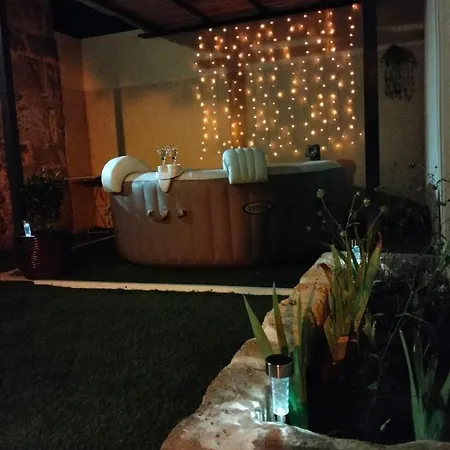 Jolie Maison En Pierres Avec Et Wifi Hotel Redessan